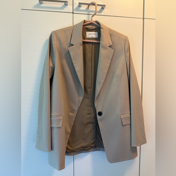 Babaton Swift Blazer, size 4 - Picture 3 of 3